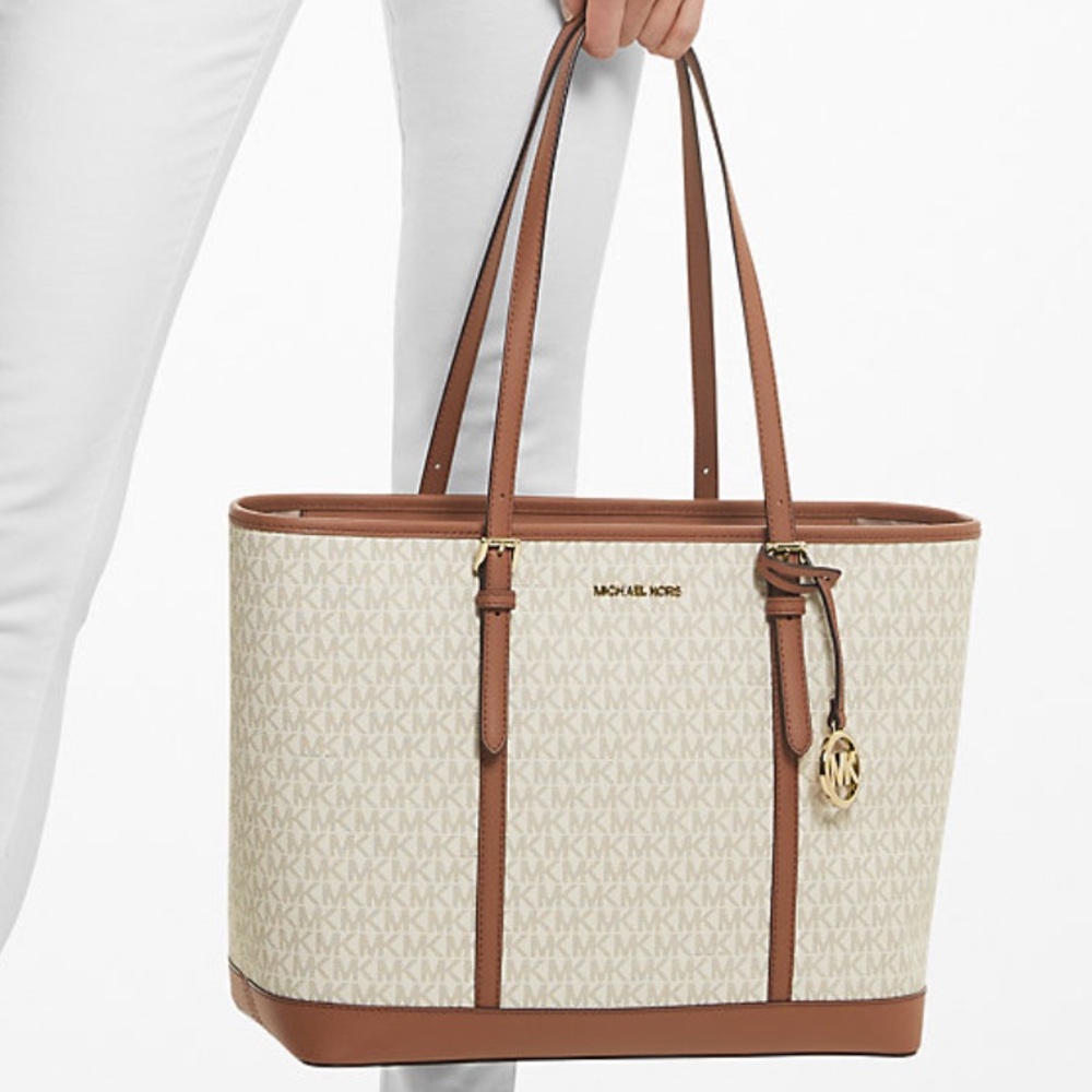 Jet Set Travel Large Logo Tote Bag - Picture 5 of 6